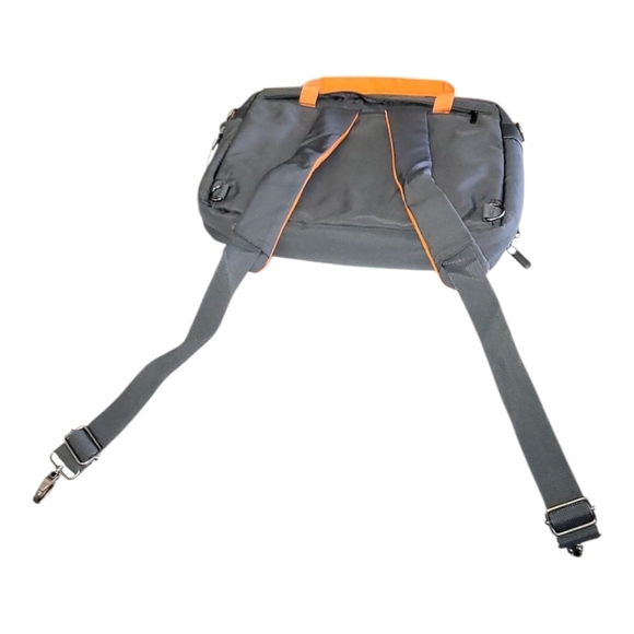 TARGUS OLIVE GREEN LAPTOP CASE BACKPACK MESSENGER BAG NWOT - Picture 3 of 8